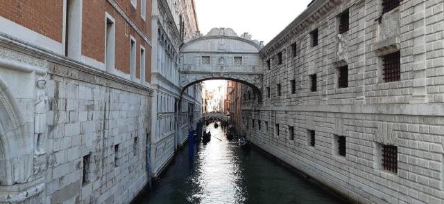 VELENCE - PADOVA - TREVISO - A lagúnák világa - Murano és Burano szigetekkel
