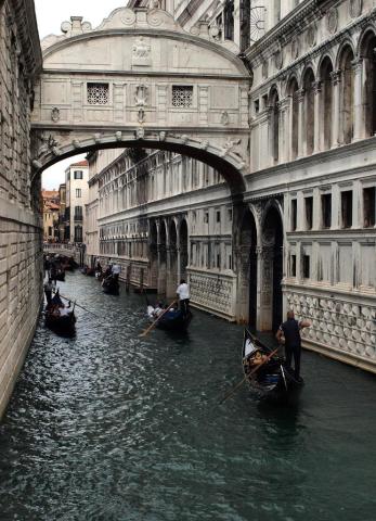 VELENCE - PADOVA - TREVISO - A lagúnák világa - Murano és Burano szigetekkel