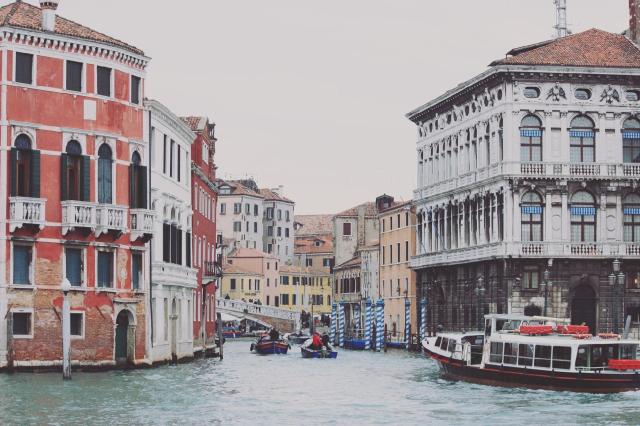 VELENCE - PADOVA - TREVISO - A lagúnák világa - Murano és Burano szigetekkel
