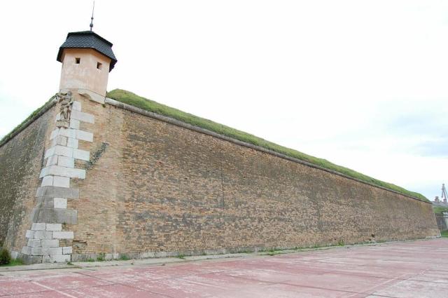 LOVASSZÍNHÁZ KOMÁROMBAN - TARTALMAS KIRÁNDULÁSSAL A DUNA MENTÉN - Dobogókő, Visegrád és Esztergom. Neszmélyi kulináris élvezetek.