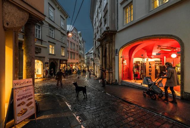 SZILVESZTER GRAZBAN - A STÁJER FŐVÁROSBAN - A Rein-i Apátság és Lurgrotte. Fürdés Therme Loipersdorfban