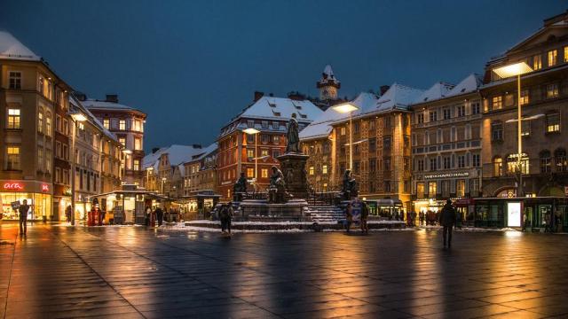 GRAZ ADVENTI HANGULATBAN - Zotter csokoládégyár. Thal Swarovski kristály temploma és Arnold Schwarzenegger!