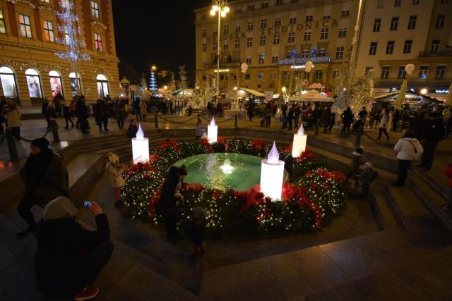 ADVENTI ÉLMÉNYEK ZÁGRÁBBAN - A híres szamobori bermetet és mustárt is megkóstoljuk!