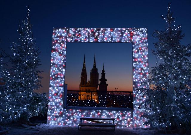 ADVENTI ÉLMÉNYEK ZÁGRÁBBAN - A híres szamobori bermetet és mustárt is megkóstoljuk!
