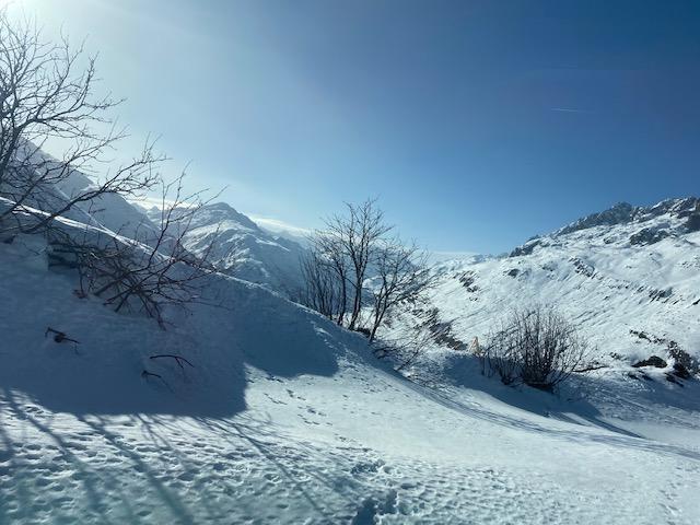 SVÁJC IKONIKUS HEGYEI KÖZÖTT UTAZUNK - Álomutazás a Glacier Expresszel a téli Alpokban - ahogy még sosem látta!