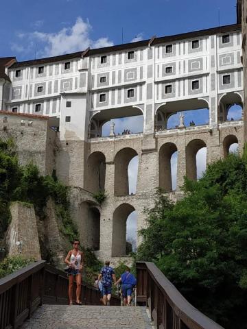 PRÁGAI HÉTVÉGE - Karlovy Vary, Marienbad és Lednice, Česke Budejovice és Česky Krumlov