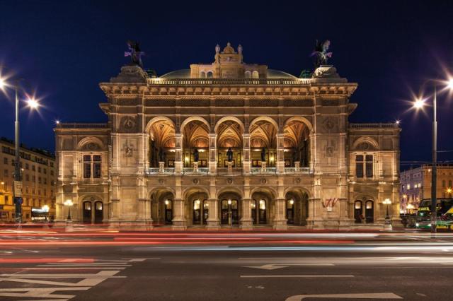 Advent Bécsben, Operaház és Hofburg