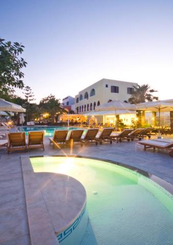 Hotel Makarios