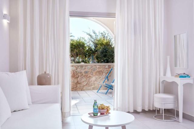 Santo Miramare Resort