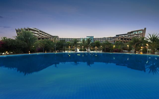 Noah's Ark Deluxe Hotel & Spa