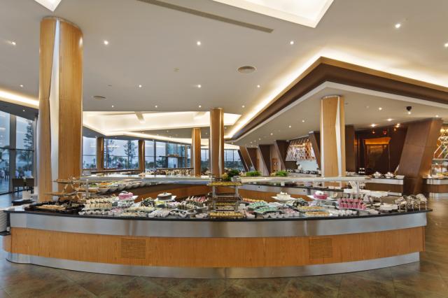 Noah's Ark Deluxe Hotel & Spa
