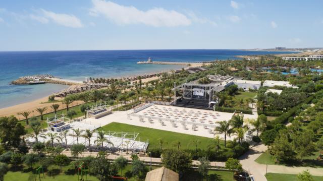 Noah's Ark Deluxe Hotel & Spa