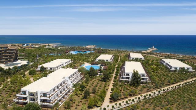 Noah's Ark Deluxe Hotel & Spa