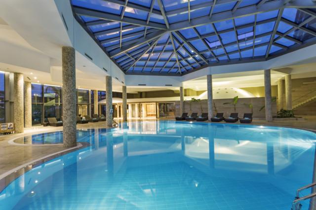 Noah's Ark Deluxe Hotel & Spa