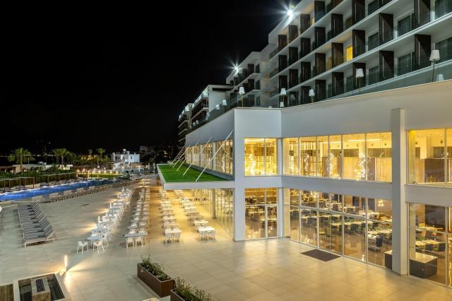 Chrysomare Beach Hotel & Resort