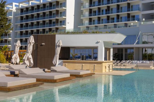 Chrysomare Beach Hotel & Resort