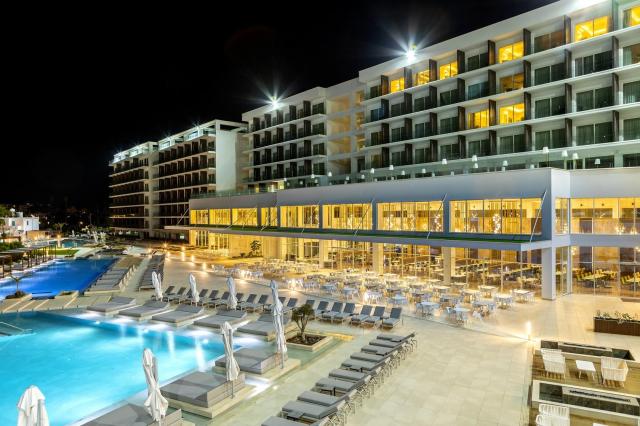 Chrysomare Beach Hotel & Resort