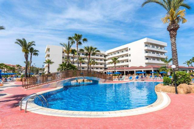 Nissiana Hotel & Bungalows