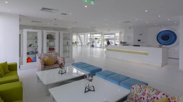 Margadina Lounge Hotel