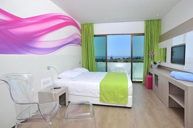 Margadina Lounge Hotel