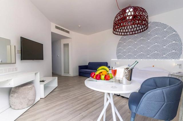 Margadina Lounge Hotel