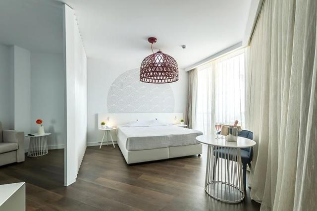 Margadina Lounge Hotel