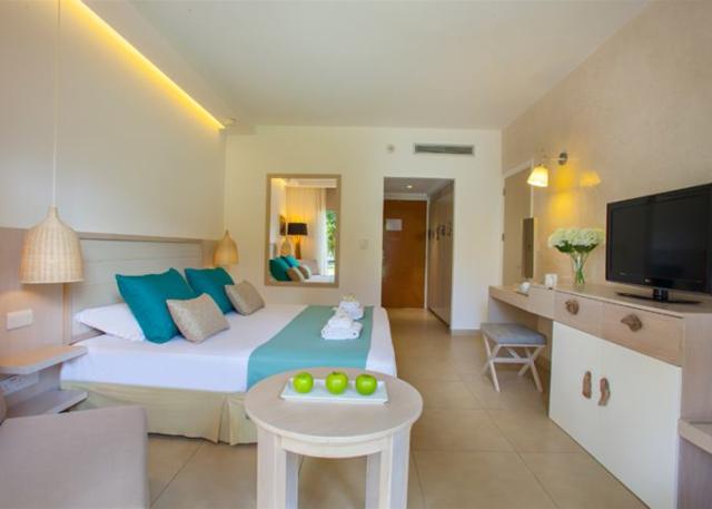 Atlantica Aeneas Resort & Spa