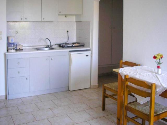 Dimitra Hotel & Apartments