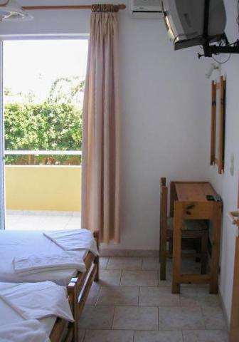 Dimitra Hotel & Apartments