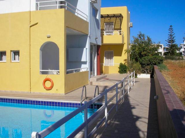 Dimitra Hotel & Apartments