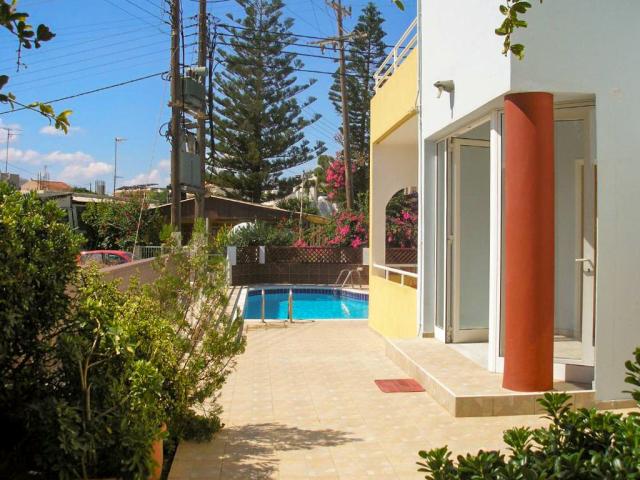 Dimitra Hotel & Apartments