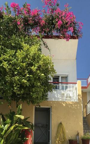 Sarlot Apartmanház