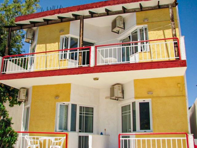 Sarlot Apartmanház