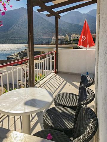 Sarlot Apartmanház