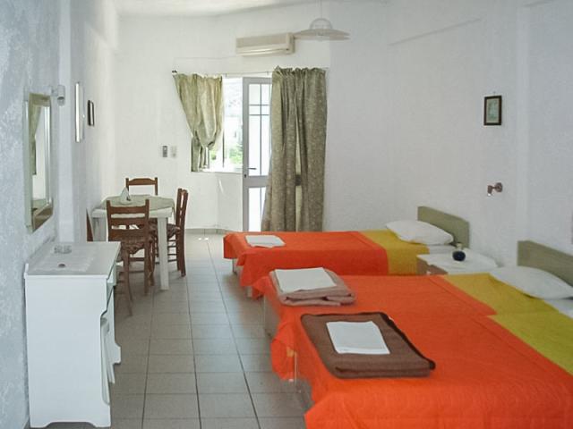 Sarlot Apartmanház