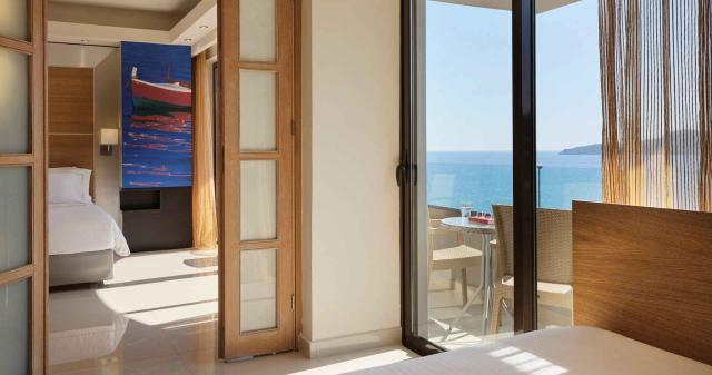  Esperos Mare Resort