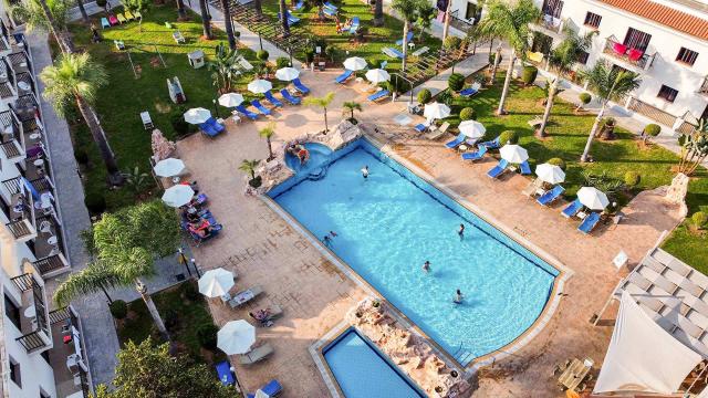 Loutsiana Premium Aparthotel
