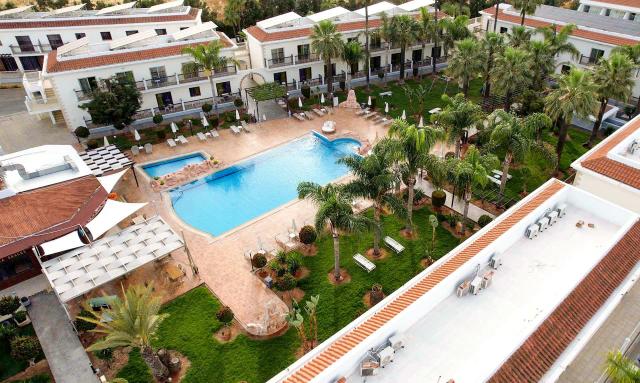 Loutsiana Premium Aparthotel