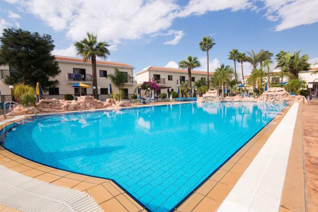 Loutsiana Premium Aparthotel