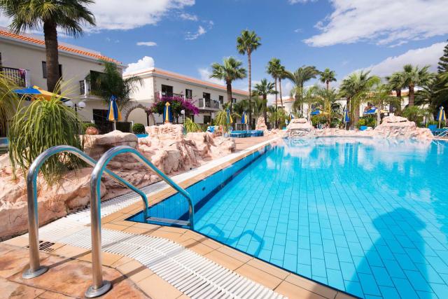 Loutsiana Premium Aparthotel