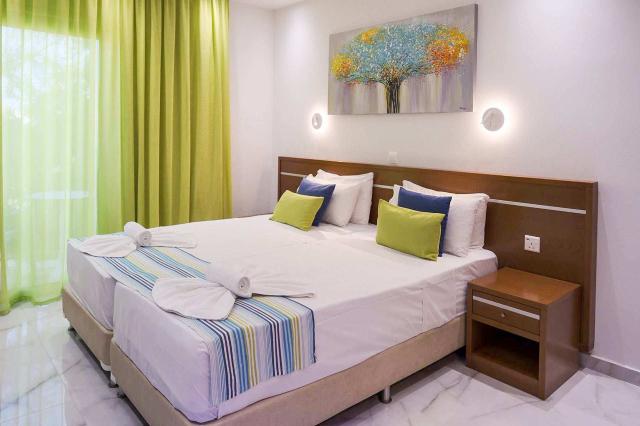 Loutsiana Premium Aparthotel