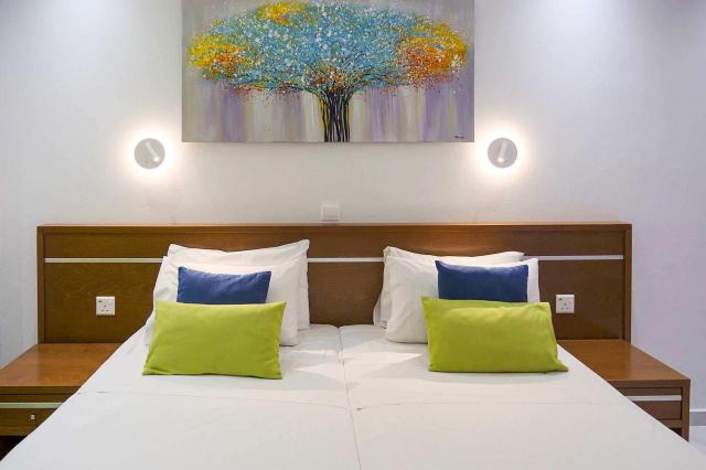Loutsiana Premium Aparthotel