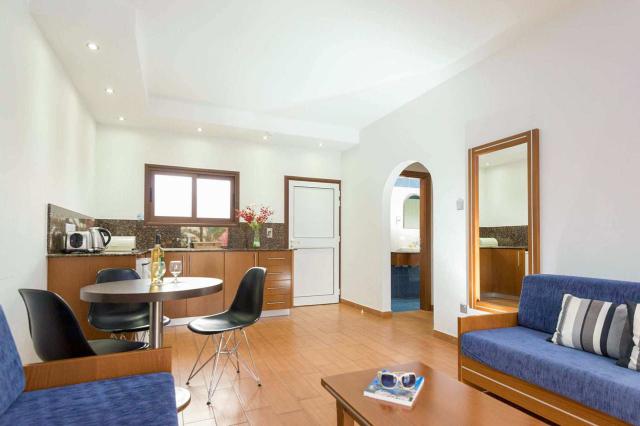 Loutsiana Premium Aparthotel