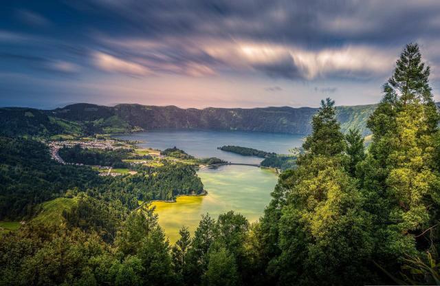 Azori-szigetek (Sao Miguel) és Lisszabon