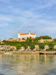 Húsvét Schloss Hof-ban és Pozsonyban