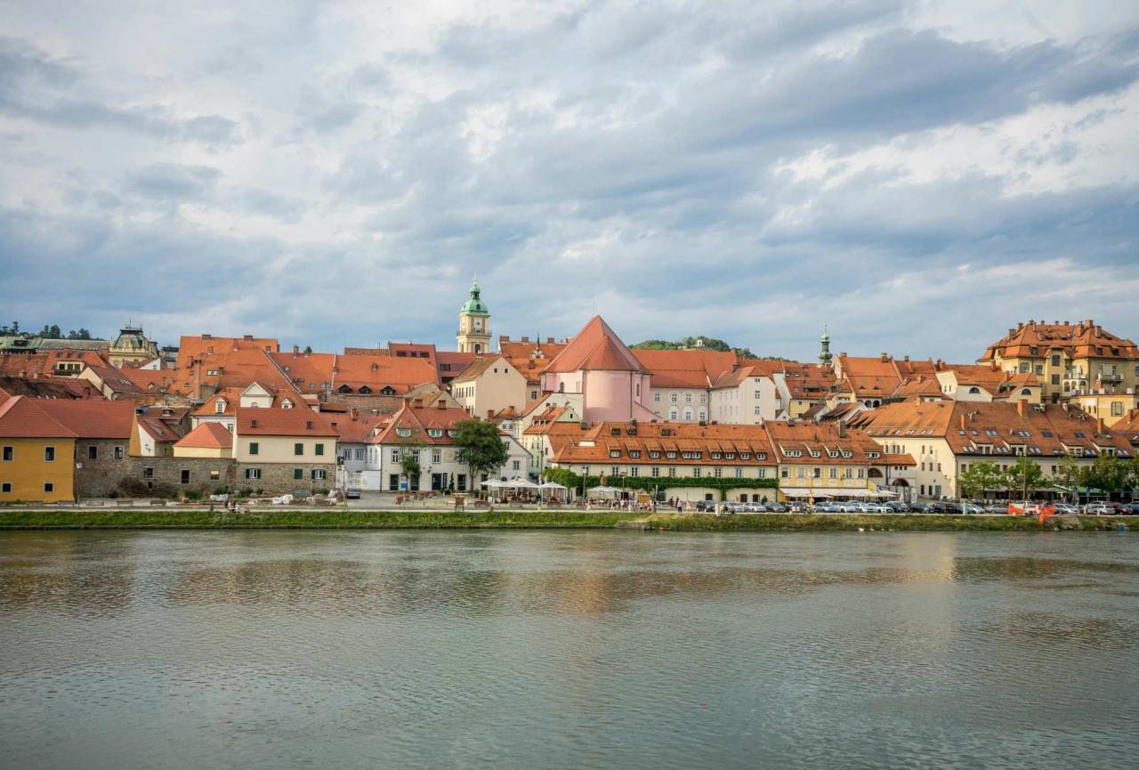 Volcji Potok arborétum rózsái és Maribor
