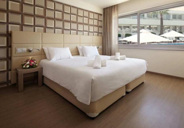 Melpo Antia Hotel and Suites