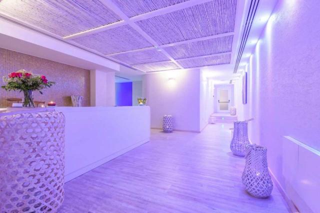 Melpo Antia Hotel and Suites