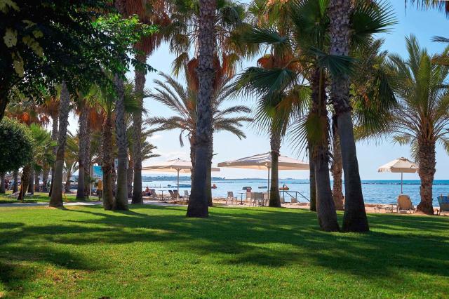 Louis Phaethon Beach