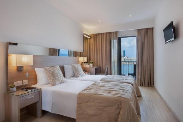 Plaza Hotels